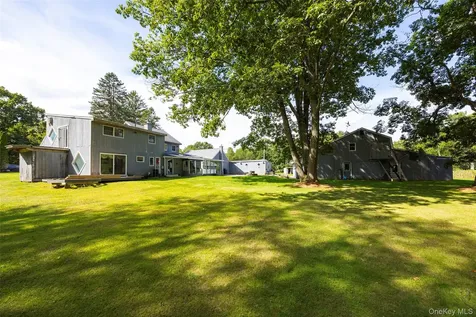 89 Deer Pond Road Verbank NY 12585