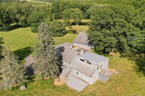 89 Deer Pond Road Verbank NY 12585