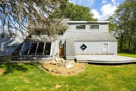 89 Deer Pond Road Verbank NY 12585