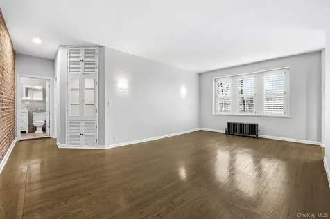 11 Alden Road Larchmont NY 10538