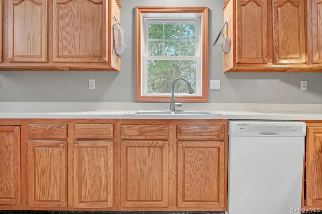 162 Hilltop Drive Hurley NY 12443