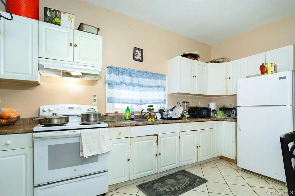 94 Academy Street Poughkeepsie NY 12601
