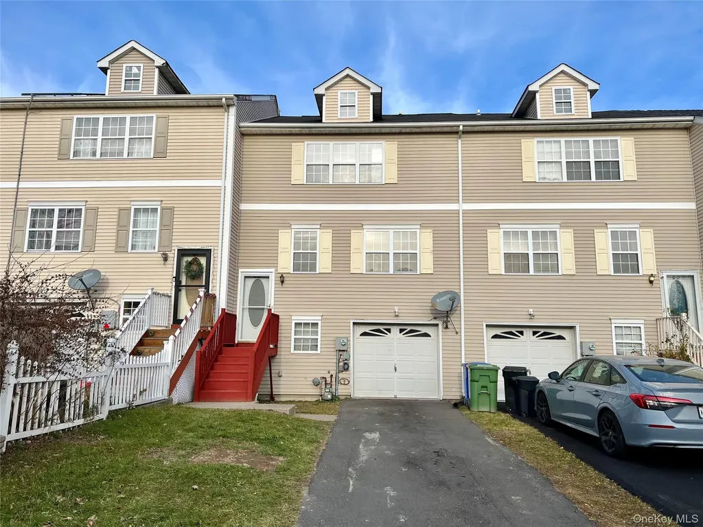 23 Peach Place Middletown NY 10940