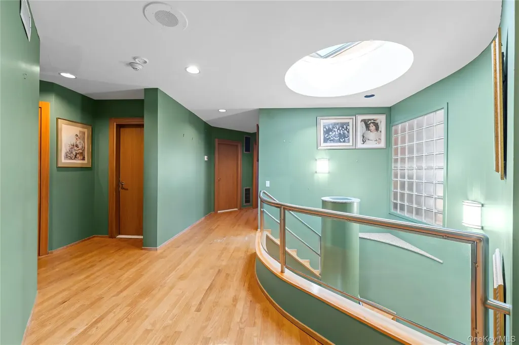 2829 Frankel Boulevard Merrick NY 11566
