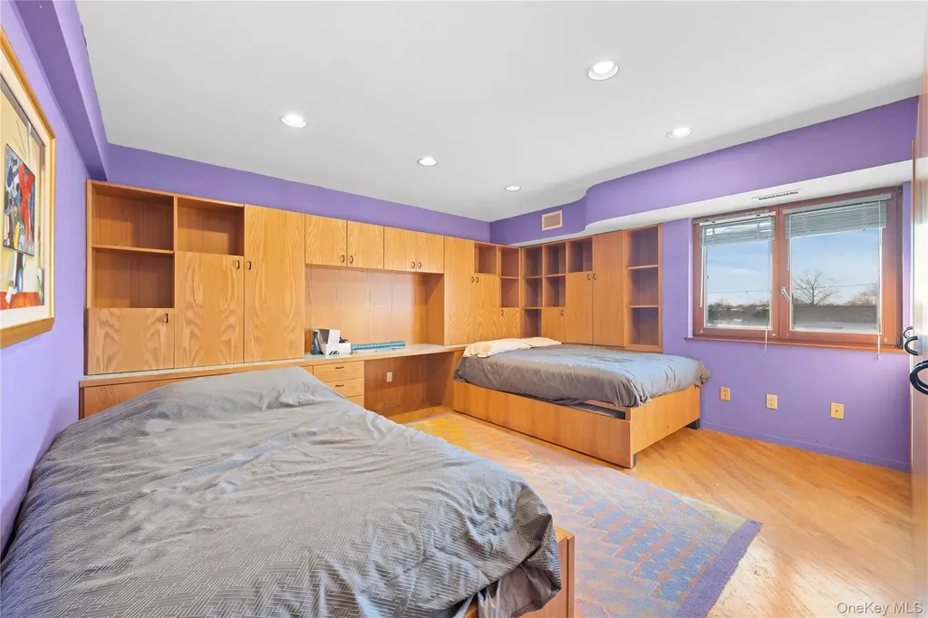 2829 Frankel Boulevard Merrick NY 11566