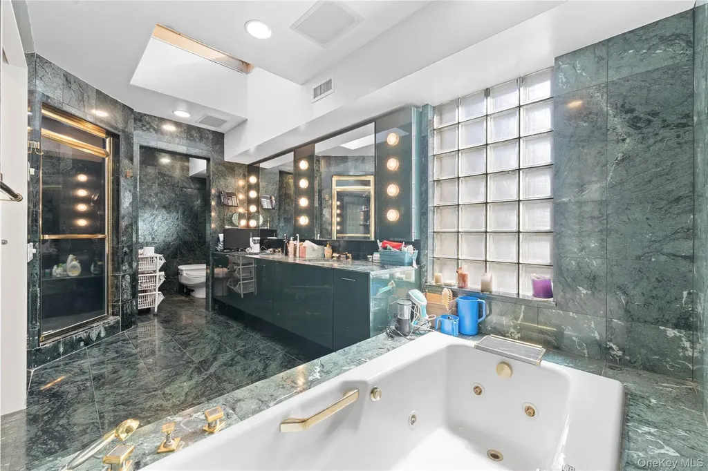 2829 Frankel Boulevard Merrick NY 11566