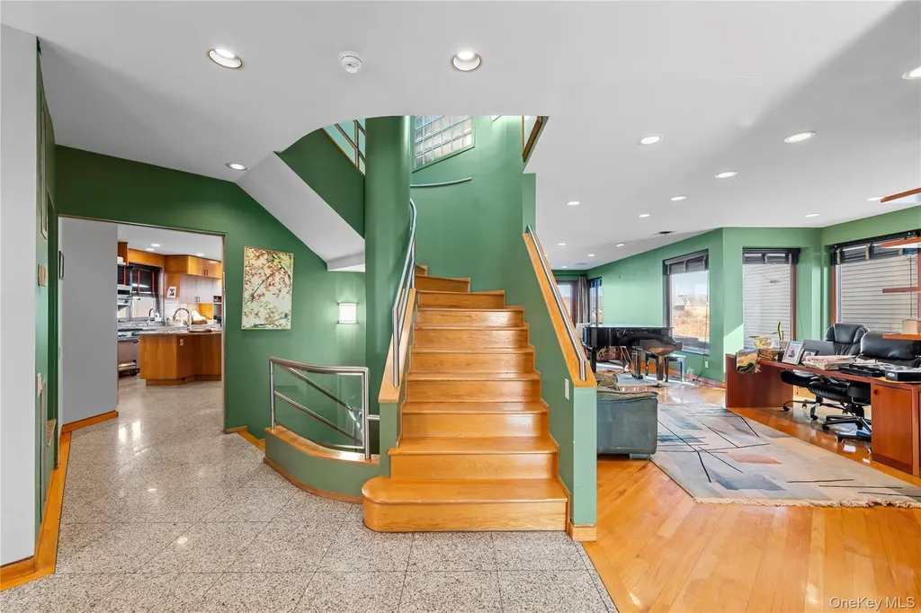 2829 Frankel Boulevard Merrick NY 11566