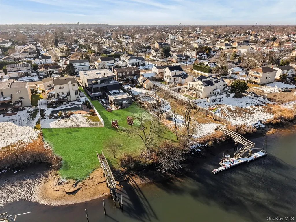 2829 Frankel Boulevard Merrick NY 11566