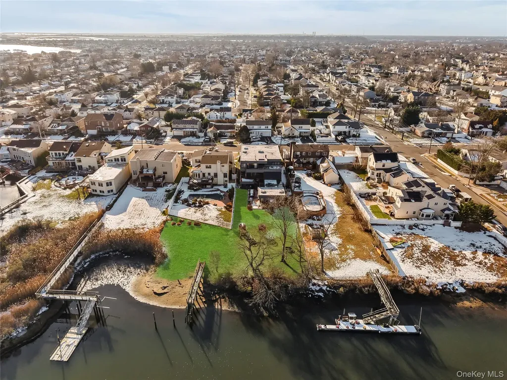 2829 Frankel Boulevard Merrick NY 11566