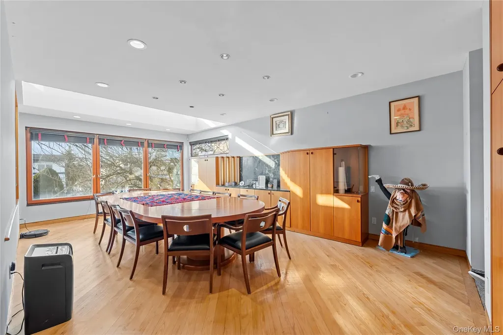 2829 Frankel Boulevard Merrick NY 11566