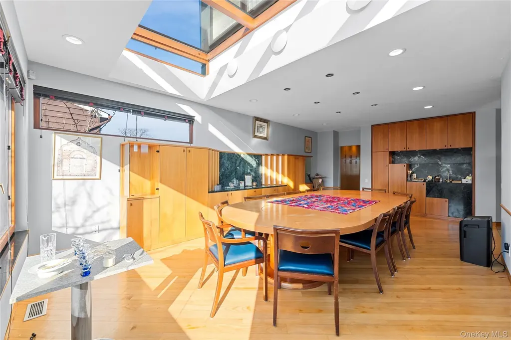 2829 Frankel Boulevard Merrick NY 11566