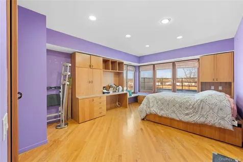 2829 Frankel Boulevard Merrick NY 11566