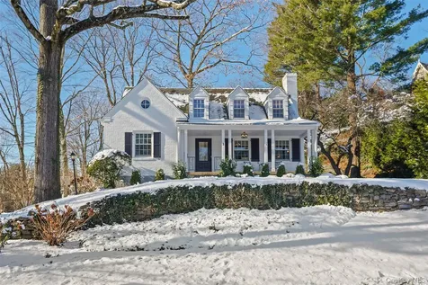 2 Village Lane Bronxville NY 10708