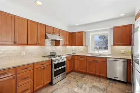 2 Village Lane Bronxville NY 10708