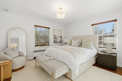 2 Village Lane Bronxville NY 10708