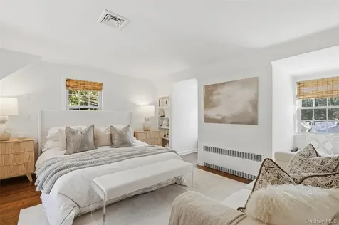 2 Village Lane Bronxville NY 10708