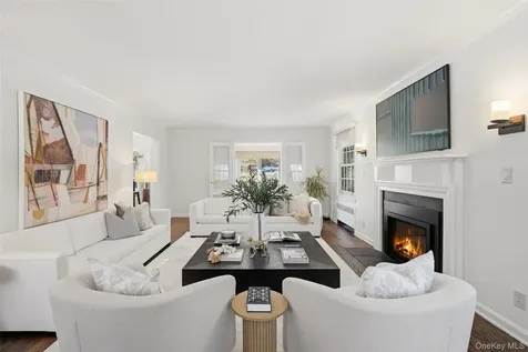 2 Village Lane Bronxville NY 10708