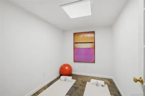 2 Village Lane Bronxville NY 10708