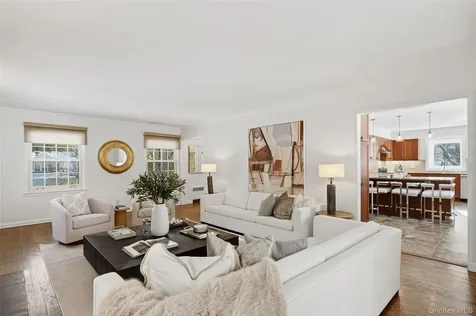 2 Village Lane Bronxville NY 10708