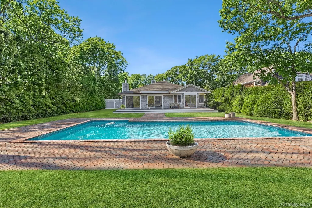 122 Beach Road Westhampton Beach NY 11978