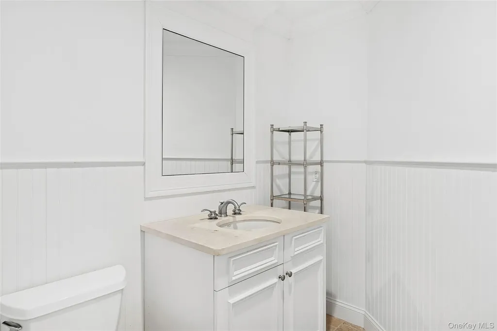 122 Beach Road Westhampton Beach NY 11978