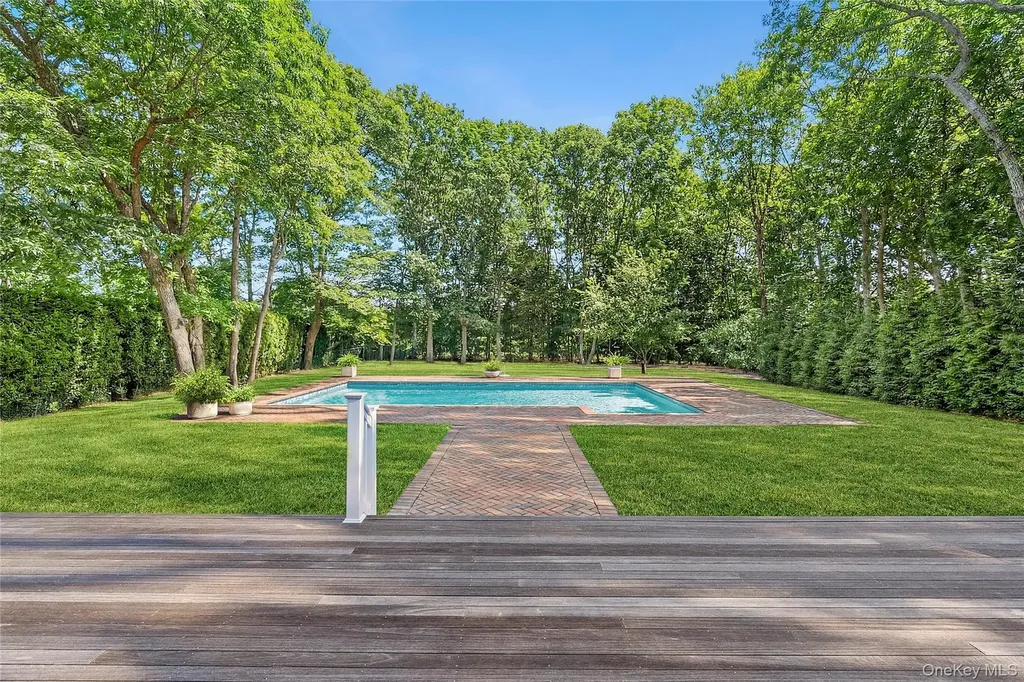 122 Beach Road Westhampton Beach NY 11978