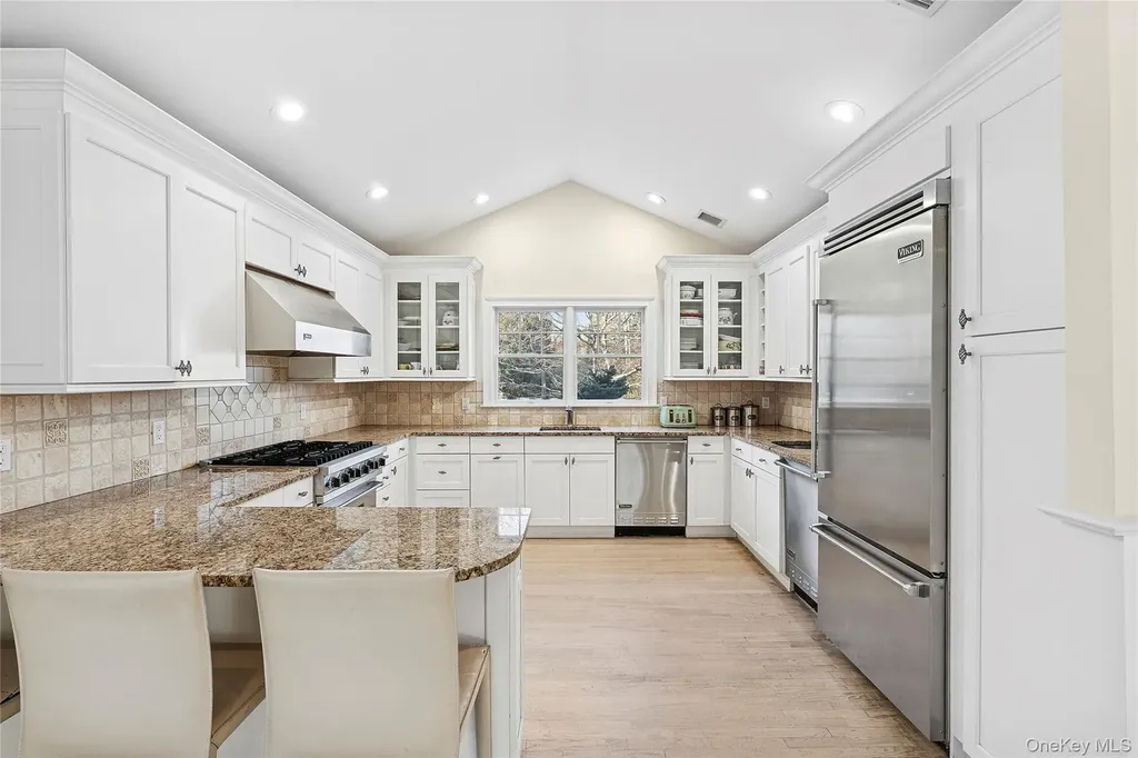 122 Beach Road Westhampton Beach NY 11978