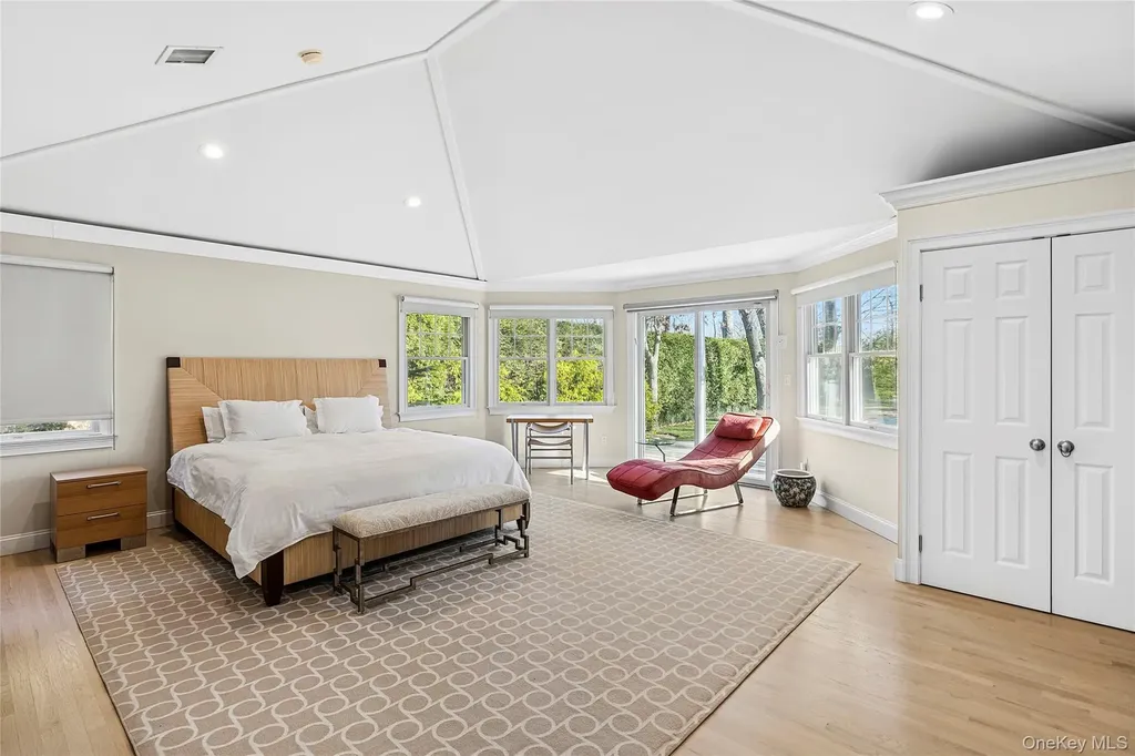 122 Beach Road Westhampton Beach NY 11978