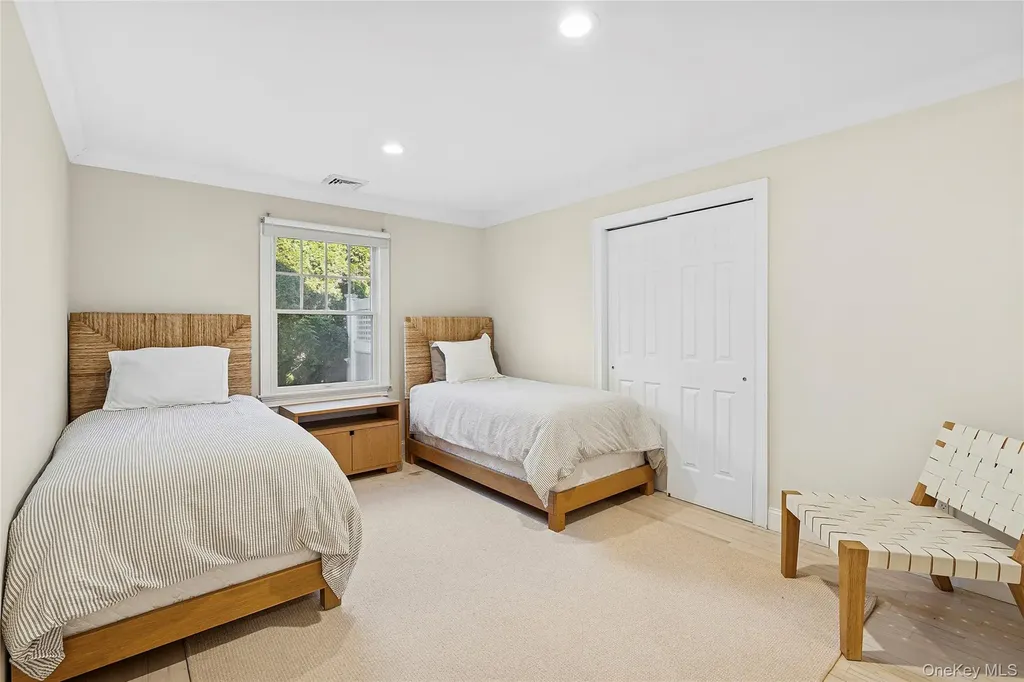 122 Beach Road Westhampton Beach NY 11978