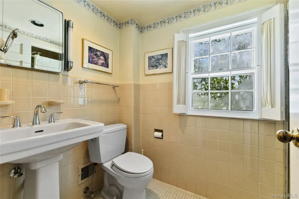 32 Harrison Drive Larchmont NY 10538