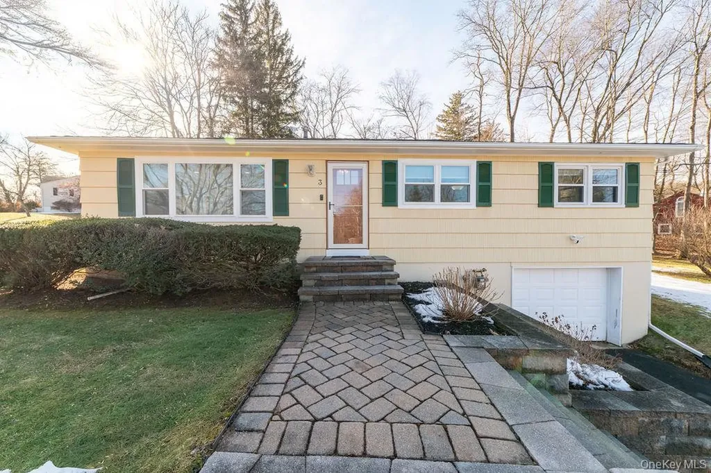3 Gottlieb Drive Pearl River NY 10965