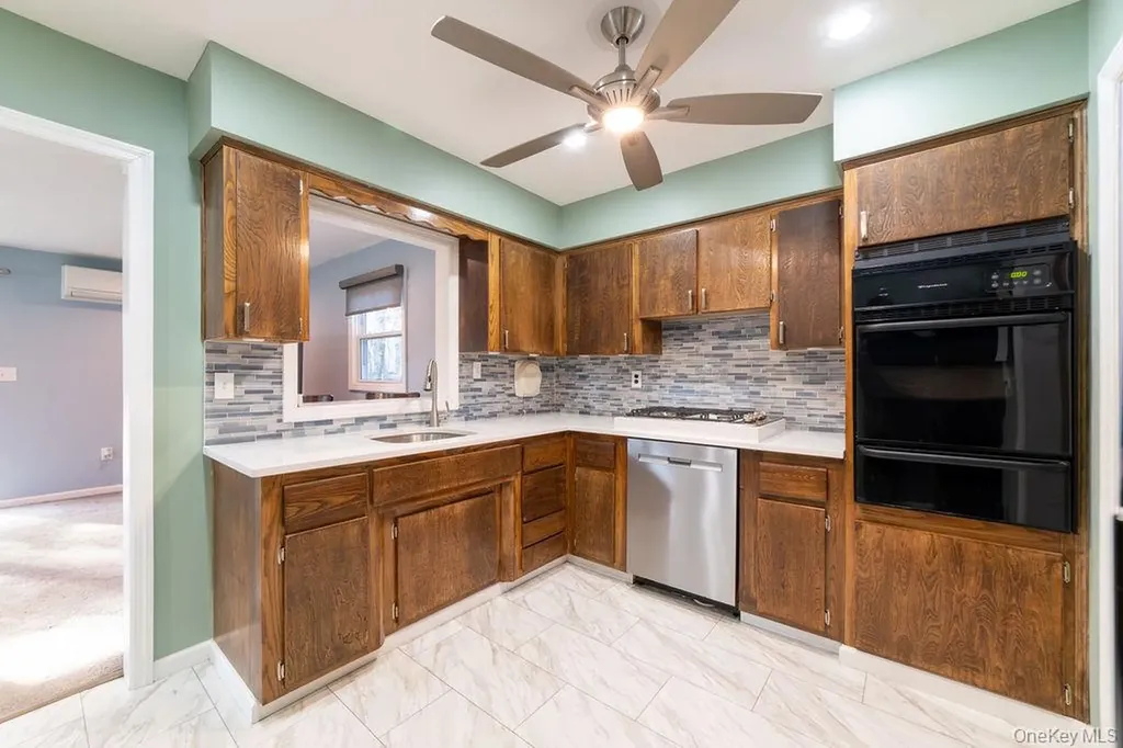 3 Gottlieb Drive Pearl River NY 10965
