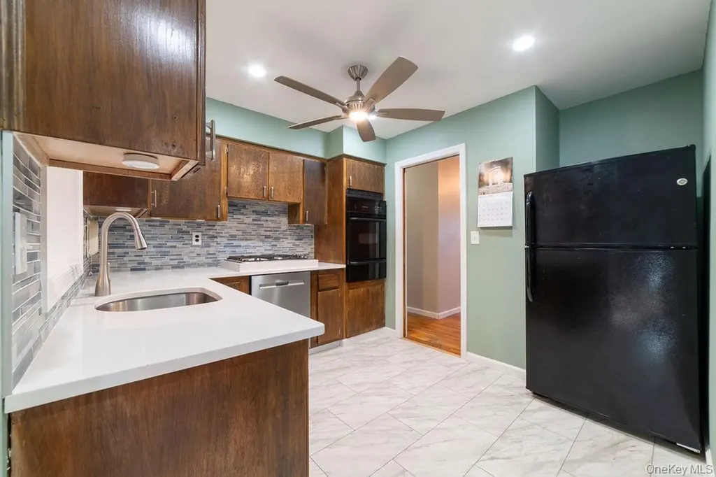 3 Gottlieb Drive Pearl River NY 10965