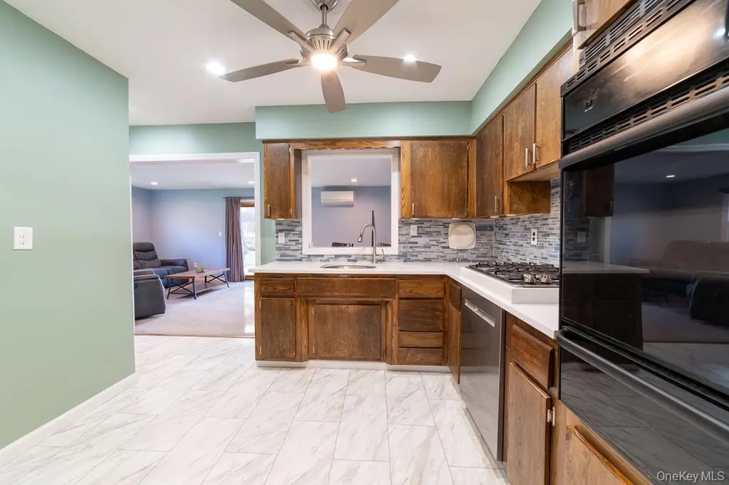 3 Gottlieb Drive Pearl River NY 10965