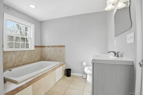 35 Shady Creek Road Pleasant Valley NY 12569