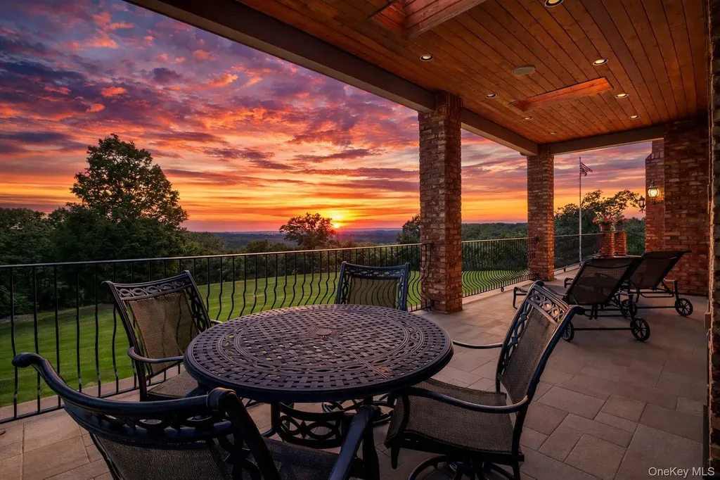 16 Reynwood Drive Brewster NY 10509