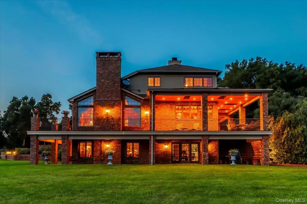 16 Reynwood Drive Brewster NY 10509