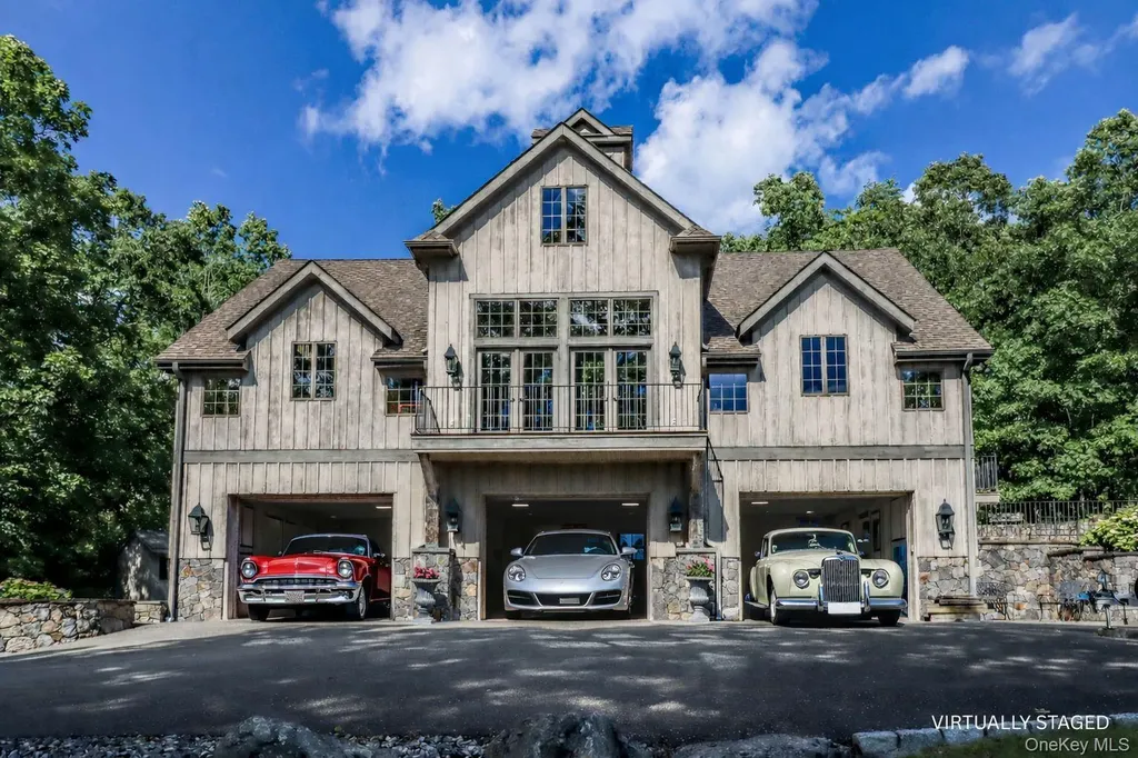 16 Reynwood Drive Brewster NY 10509