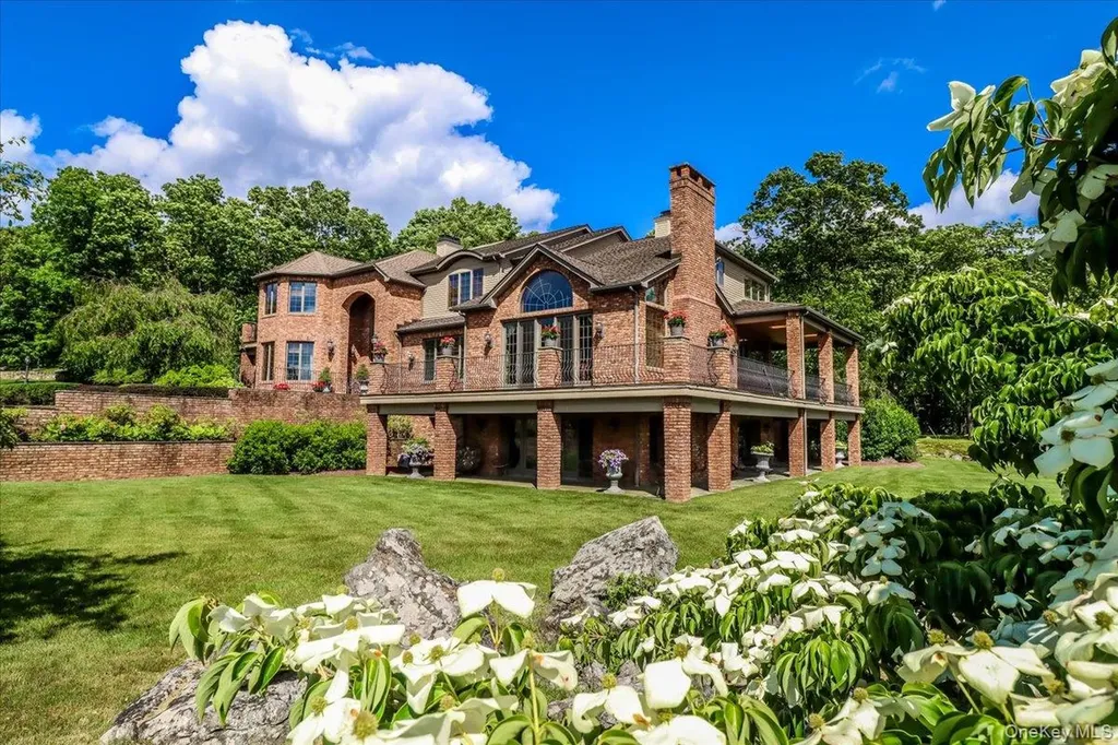 16 Reynwood Drive Brewster NY 10509