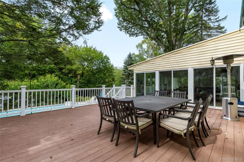 2 Tamarac Trail Harrison NY 10528