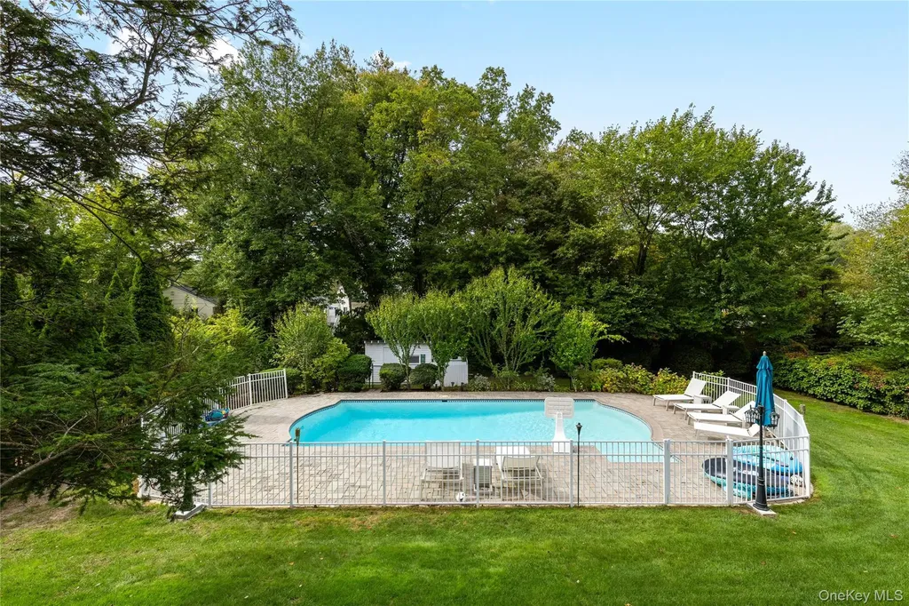 2 Tamarac Trail Harrison NY 10528