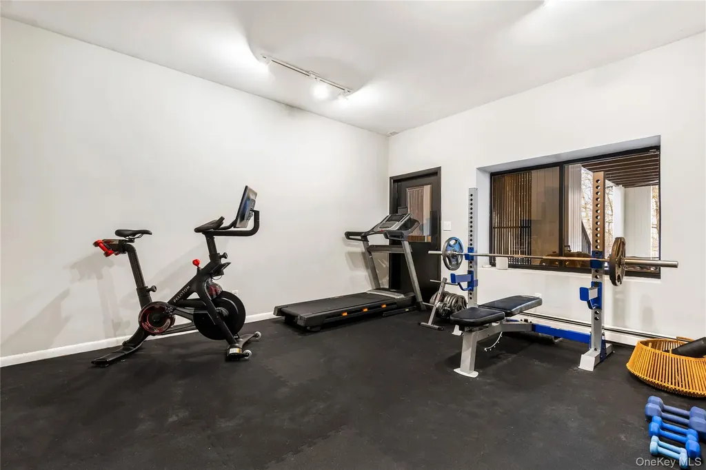 205 Polly Park Road Rye NY 10580