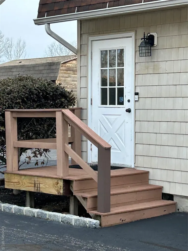 56475 Route 25 Southold NY 11971