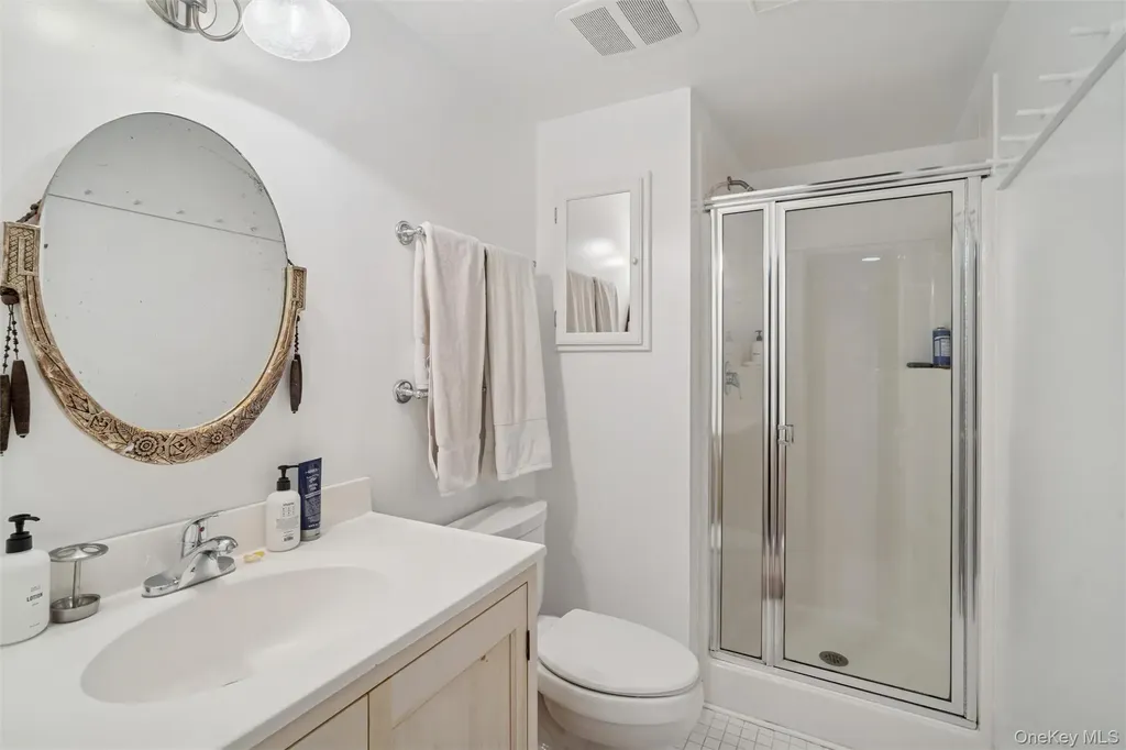 1008 Middle Line Highway Sag Harbor NY 11963