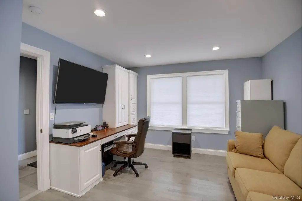 2 Spruce Place Bohemia NY 11716