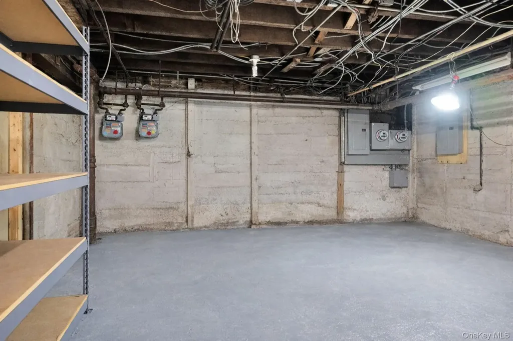 164-04 33rd Avenue Flushing NY 11358