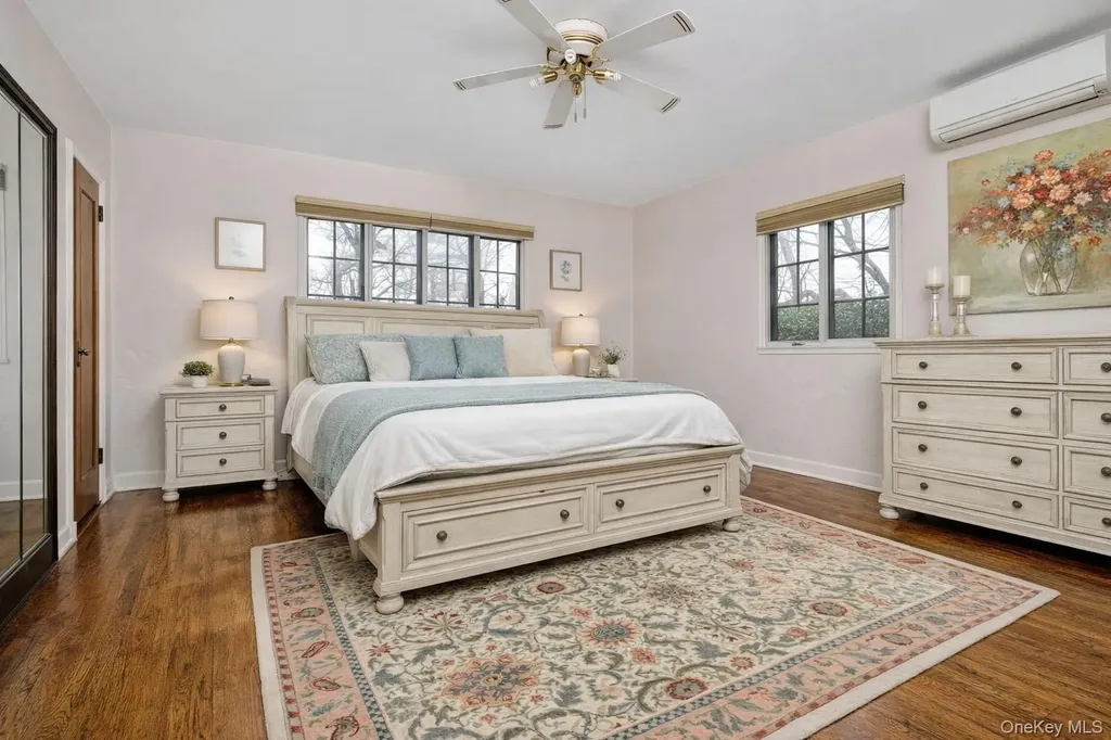 164-04 33rd Avenue Flushing NY 11358