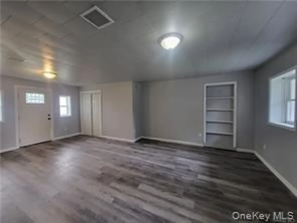 36 Houston Street Florida NY 10921