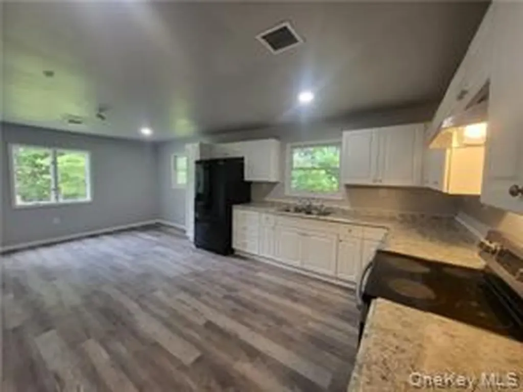 36 Houston Street Florida NY 10921