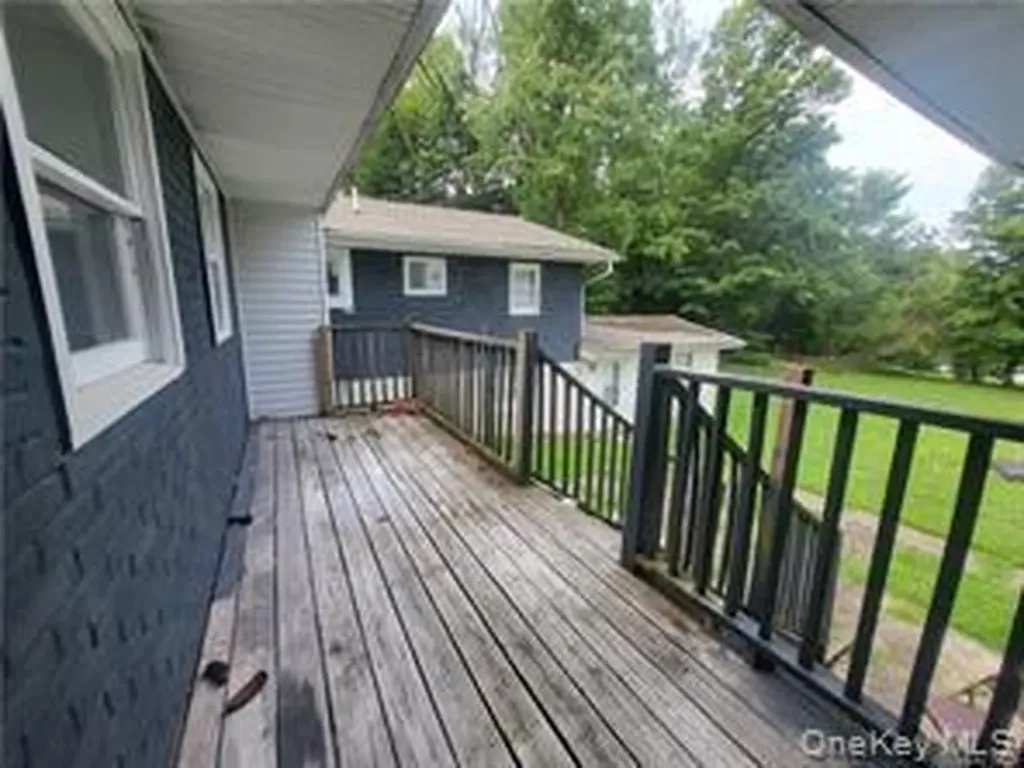 36 Houston Street Florida NY 10921